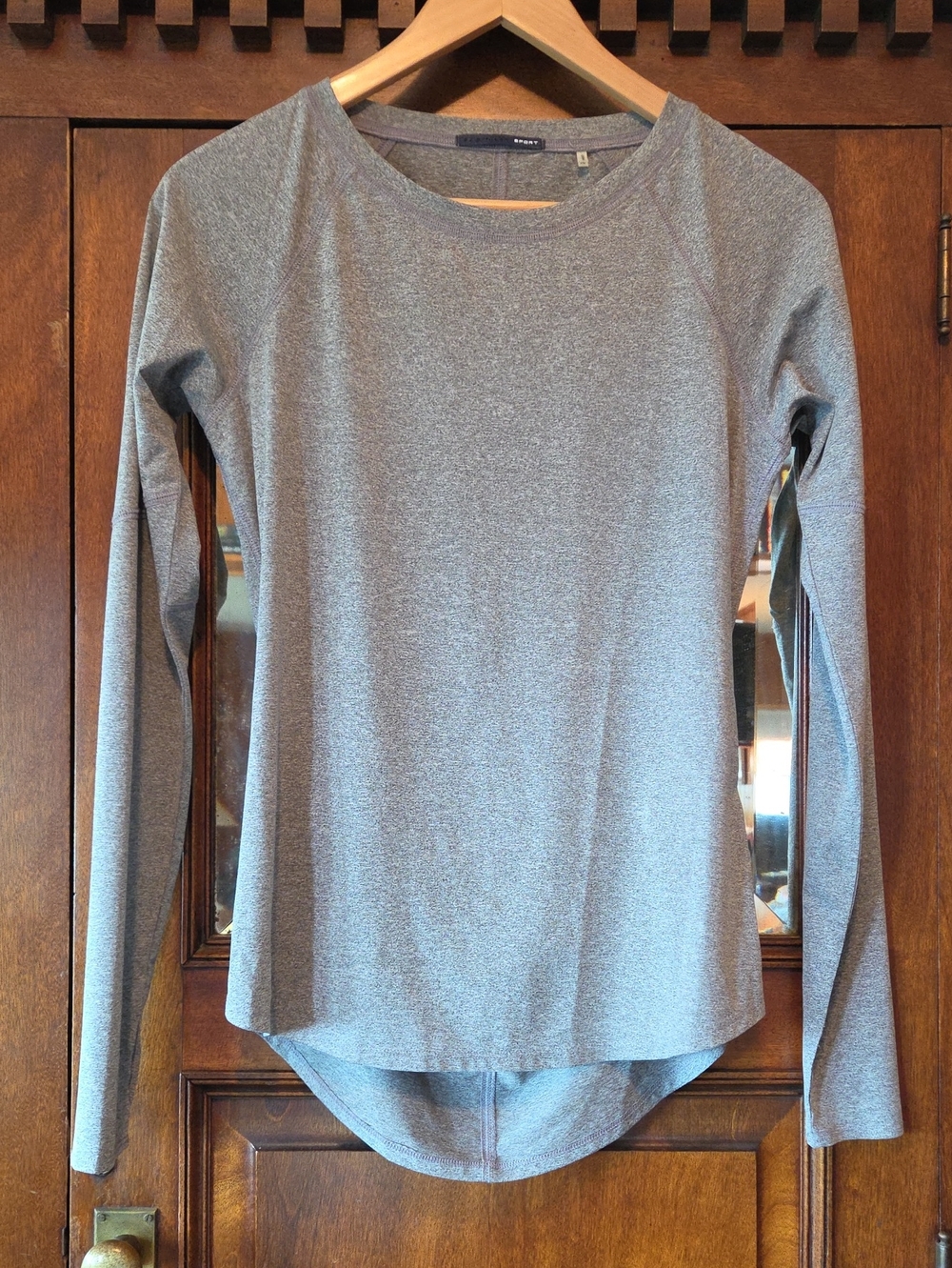 Elie Tahari Sport Long Sleeve Athletic Top